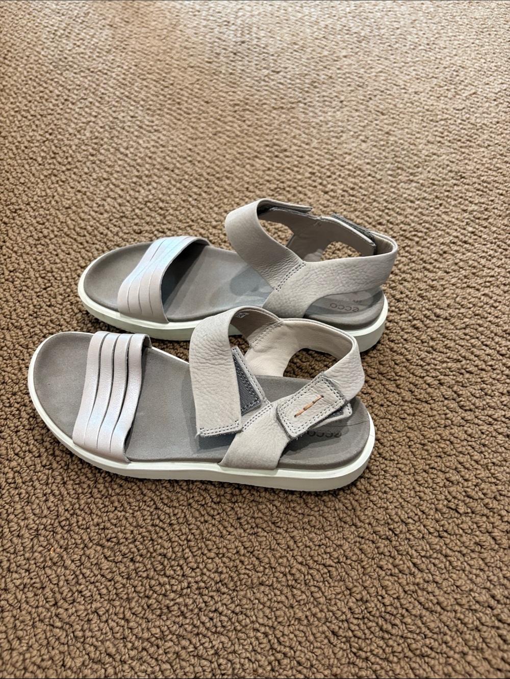 Ecco women’s Light Gray Open-Toe Sandals with Adjustable Straps